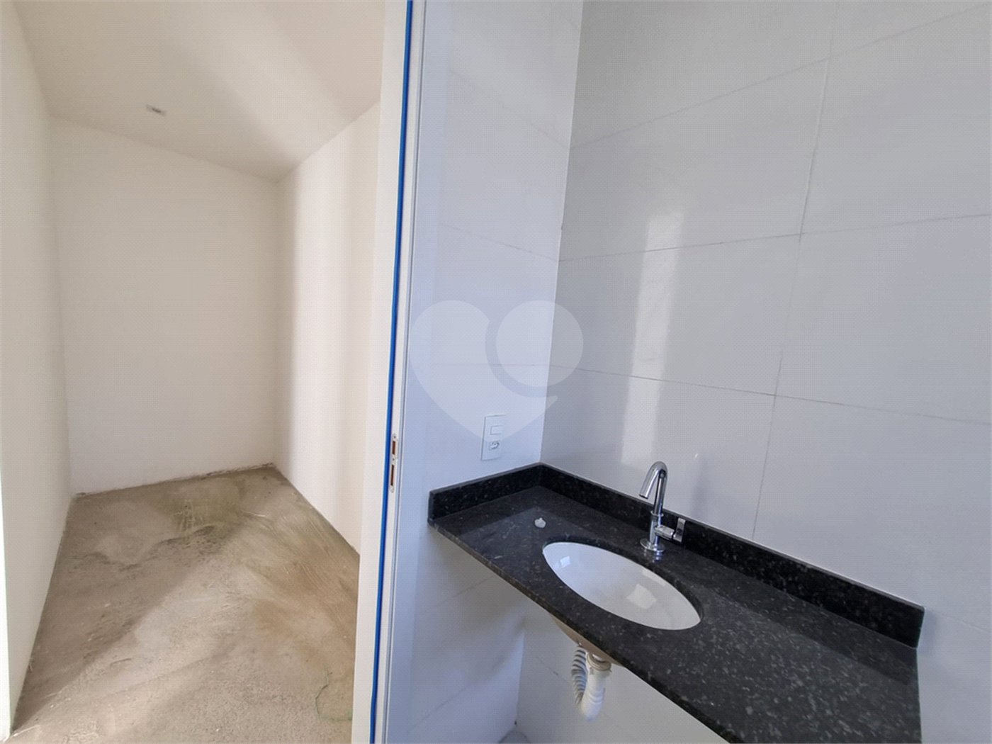 Casa à venda com 2 suítes no condomínio Residencial Américo Figueiredo, Sorocaba - SP