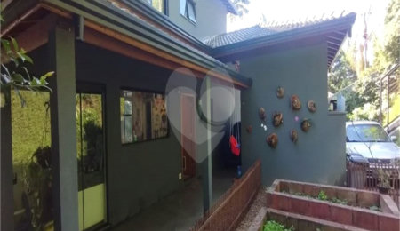 Casa à venda com 3 suítes no condomínio Sausalito, Mairiporã - SP