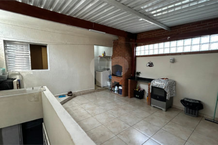 Sobrado à venda com 3 quartos, sendo 2 suítes, em Cidade São Francisco, São Paulo, SP