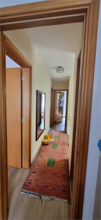 Casa à venda com 4 quartos, sendo 2 suítes,  no condomínio Casas de Windsor, São Paulo - SP