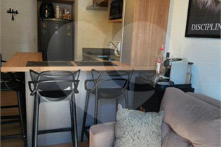 Apartamento à venda ou para alugar com 1 suíte em República, São Paulo, SP