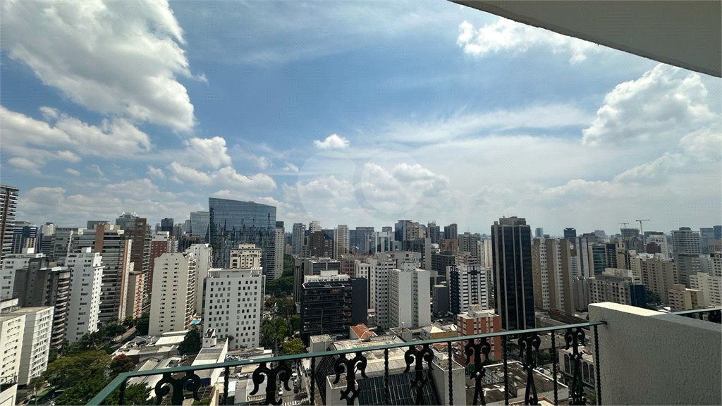 Cobertura à venda com 2 suítes em Itaim Bibi, São Paulo, SP