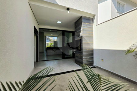 Casa à venda com 3 quartos, sendo 1 suíte, no condomínio Golden Park Residence, Sorocaba - SP