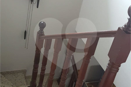 Sobrado à venda com 3 quartos, sendo 1 suíte, em Vila Vitório Mazzei, São Paulo, SP