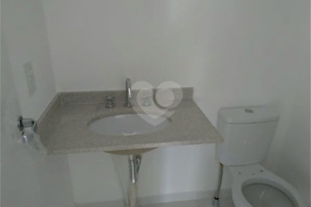 Apartamento na Mooca com 91m² , 650 metros da estação Belém,3 dormitórios,1 suíte,1 Vaga.