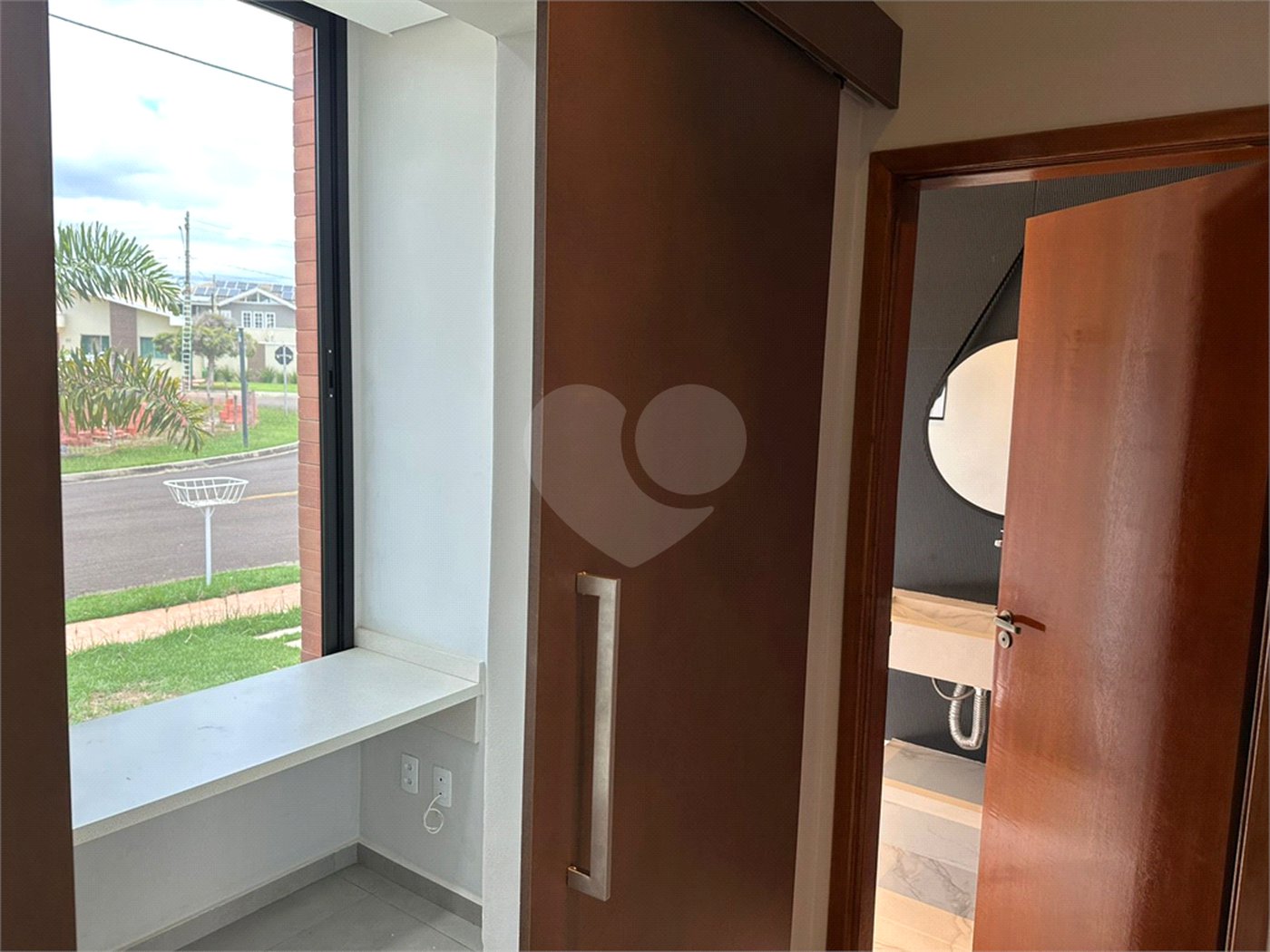 Apartamento Condomínio Montreal