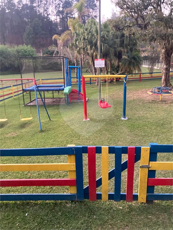 Casa à venda com 3 suítes no condomínio Lagoinha, Jacareí - SP