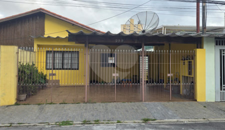 Sobrado à venda com 3 quartos em Santa Terezinha, São Paulo, SP