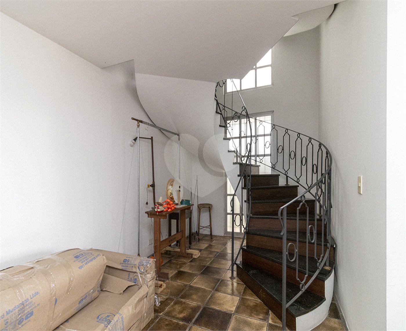 Casa à venda com 3 quartos, sendo 2 suítes, em Alto de Pinheiros, São Paulo, SP