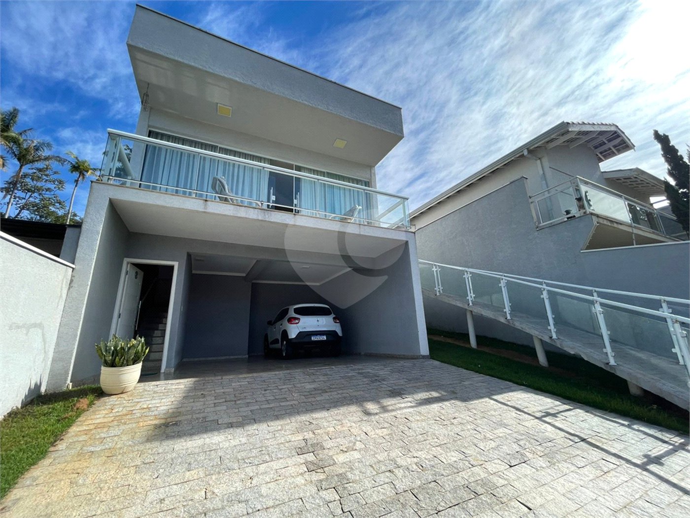 Casa à venda com 3 suítes em Jardim do Lago, Atibaia, SP