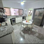 Apartamento próximo da praia com 4 dormitórios à venda, 257 m² por R$ 1.800.000 - Gonzaga - Santos/SP