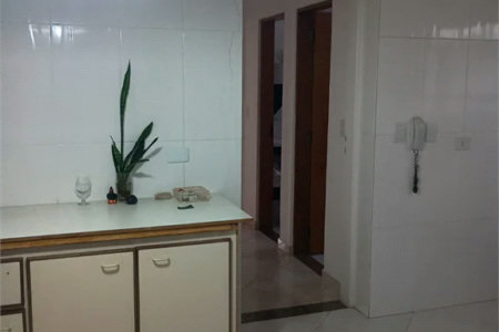 Casa à venda com 4 quartos, sendo 1 suíte, em Vila Cordeiro, São Paulo, SP