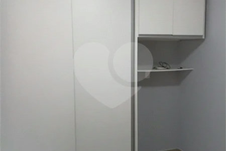 Casa à venda com 3 quartos, sendo 1 suíte,  no condomínio Residencial Eldorado, São Carlos - SP