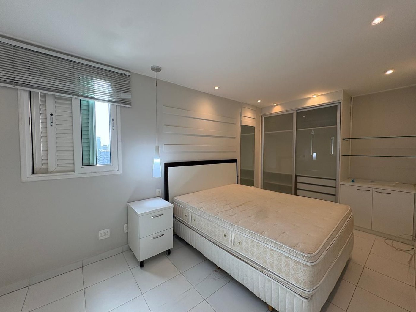 Apartamento com 2 dormitórios à venda, 78 m² por R$ 640.000,00 - Gonzaga - Santos/SP