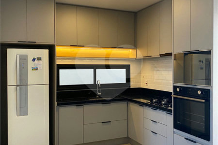Casa à venda com 3 suítes no condomínio Terras da Estancia, Paulínia - SP