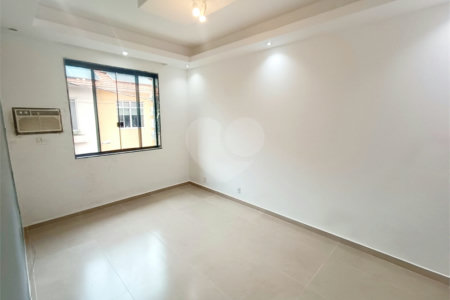 Casa de Vila à venda com 3 quartos, sendo 1 suíte, em Praça da Bandeira, Rio de Janeiro, RJ