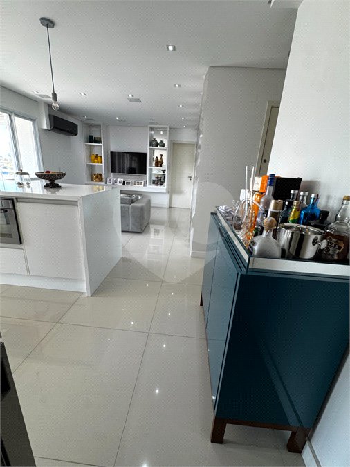 Apartamento à venda com 3 quartos, sendo 1 suíte,  em Vila Suissa, Mogi das Cruzes, SP