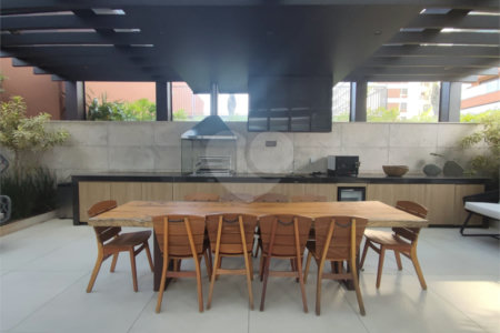 Apartamento à venda com 4 suítes em Jardim Leonor, São Paulo, SP