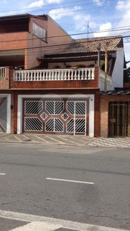 Sobrado à venda com 3 quartos, sendo 2 suítes, em Parque Edu Chaves, São Paulo, SP