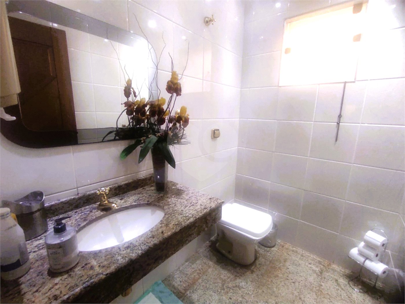 Sobrado à venda com 3 quartos, sendo 1 suíte,  em Vila Paiva, São Paulo, SP