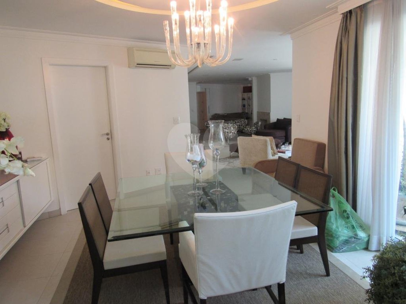 Apartamento à venda com 3 suítes em Real Parque, São Paulo, SP