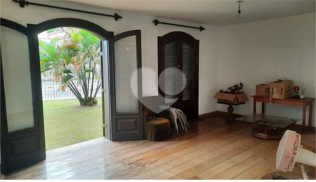 Casa à venda com 2 quartos, sendo 1 suíte, no Centro, Itu, SP