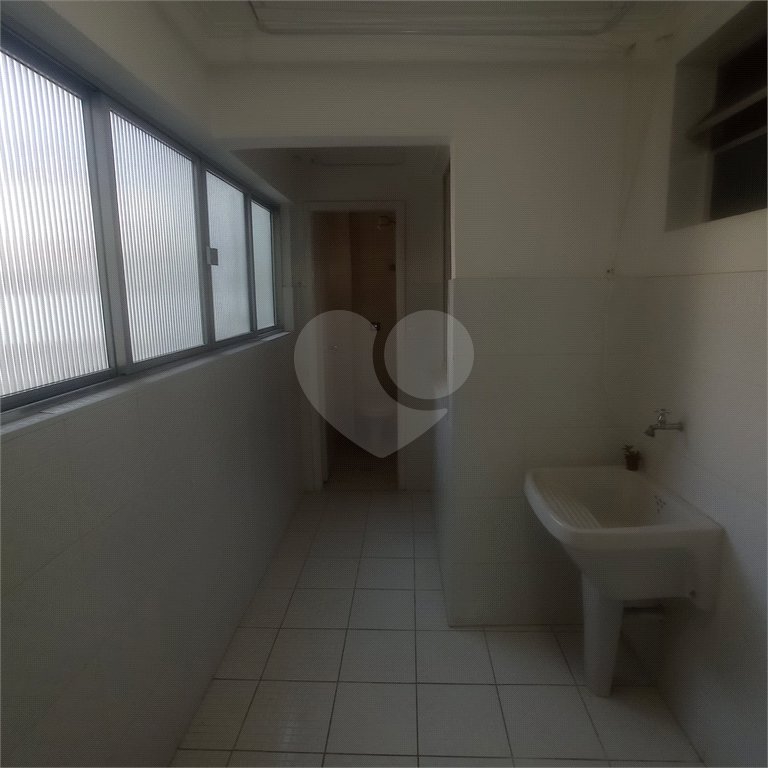 Apartamento à venda com 3 quartos, sendo 1 suíte, em Pinheiros, São Paulo, SP