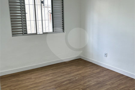 Apartamento à venda com 3 quartos, sendo 1 suíte,  em Vila Lavínia, Mogi das Cruzes, SP