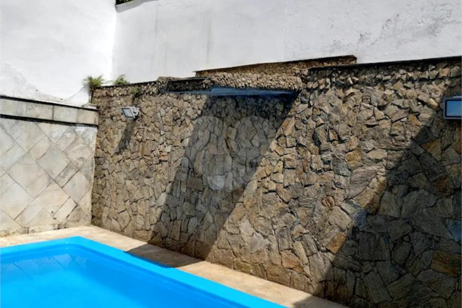 Casa à venda com 3 quartos, sendo 1 suíte,  em Vila Mariana, São Paulo, SP