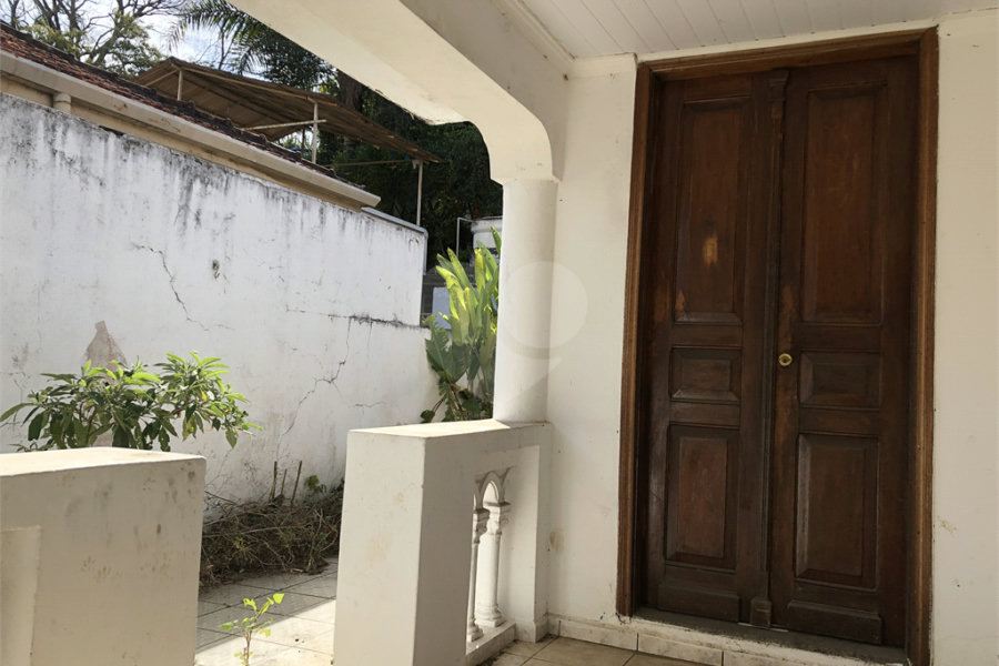 Casa Térrea à venda com 3 quartos, sendo 2 suítes, em Horto Florestal, São Paulo, SP