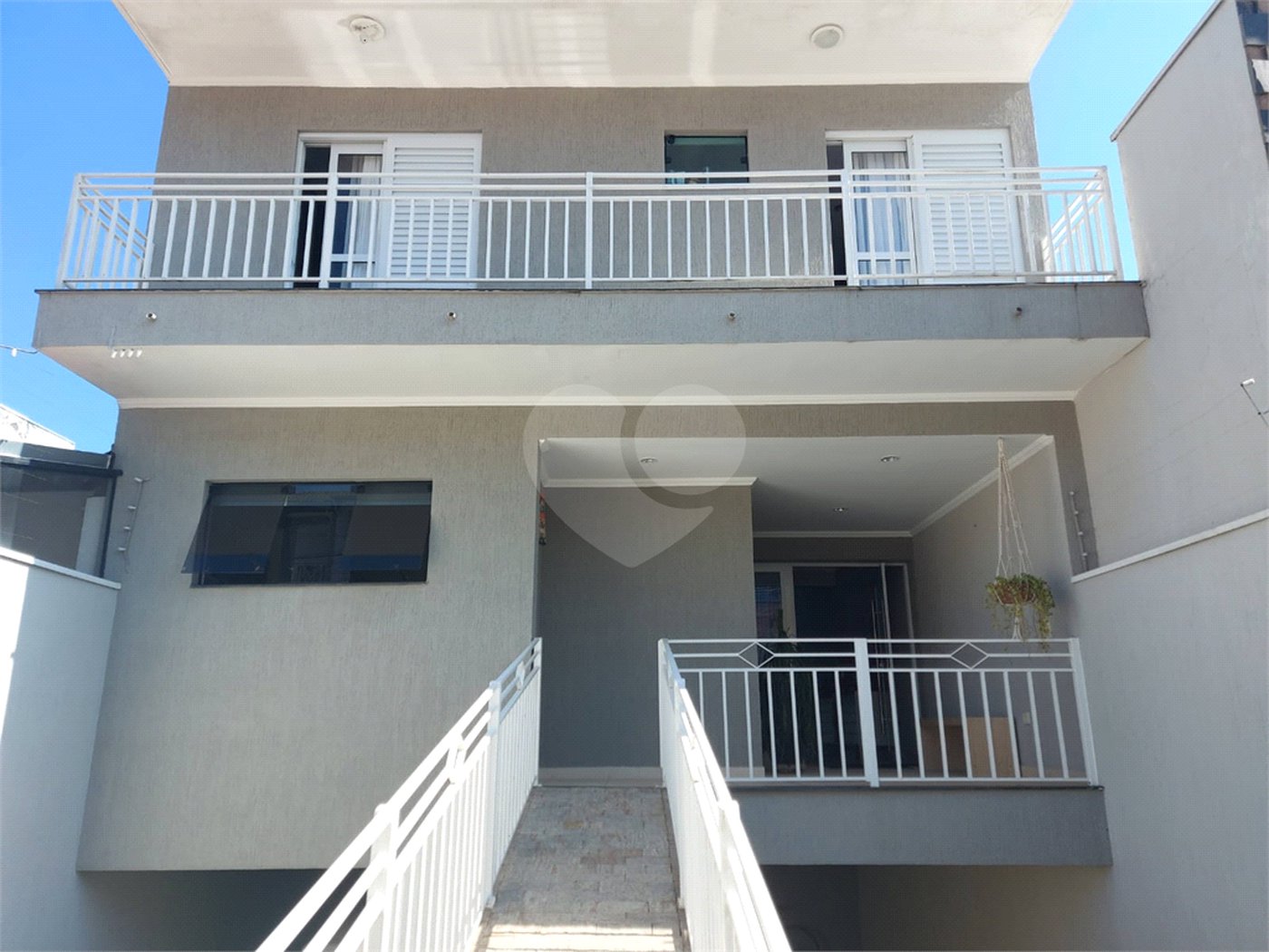 Sobrado à venda com 4 quartos, sendo 3 suítes, em Residencial Novo Horizonte I, Mogi das Cruzes, SP