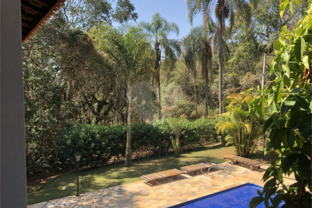Chácara à venda com 6 quartos, sendo 2 suítes, em Jardim Brogotá, Atibaia, SP