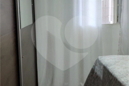 Sobrado à venda com 3 quartos em Vila Maria de Maggi, Suzano, SP