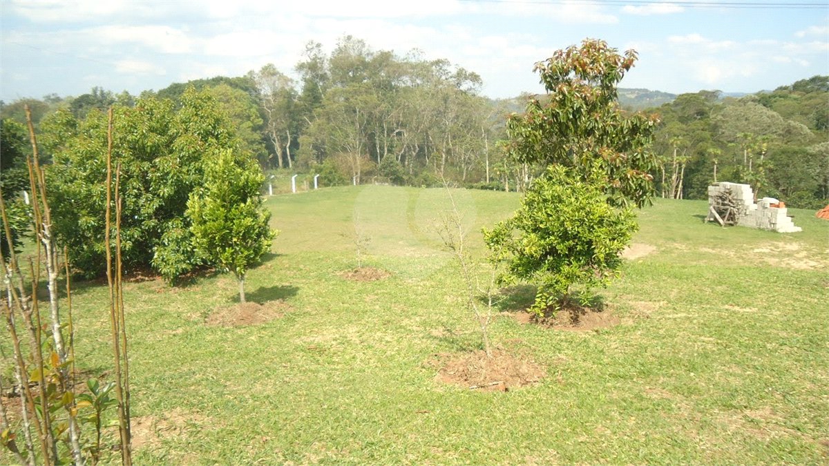 Chácara à venda com 3 quartos, sendo 1 suíte,  em Planalto Verde, São Roque, SP