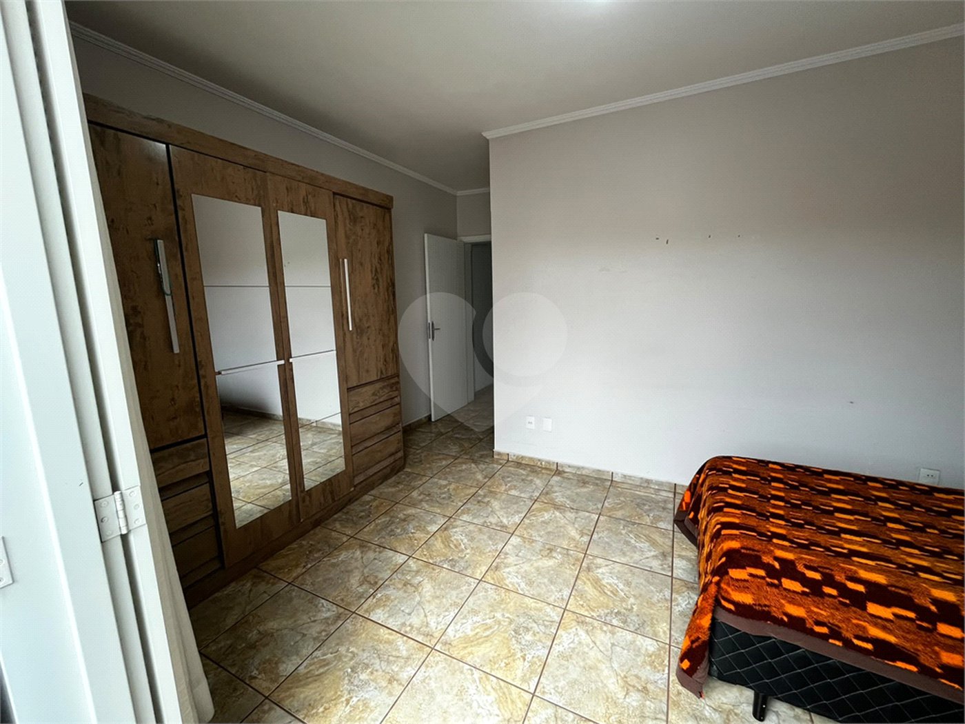 Casa à venda com 3 quartos, sendo 2 suítes, em Vila Regina, Itapetininga, SP
