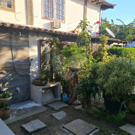 Casa à venda com 2 quartos, sendo 1 suíte, em Manguinhos, Armação dos Búzios, RJ