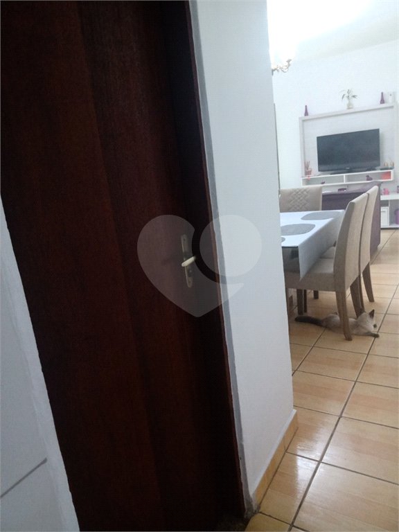 Sobrado à venda com 6 quartos em Horto, São Paulo, SP