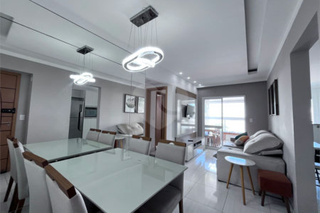 Apartamento à venda com 2 quartos, sendo 1 suíte, em Guilhermina, Praia Grande, SP