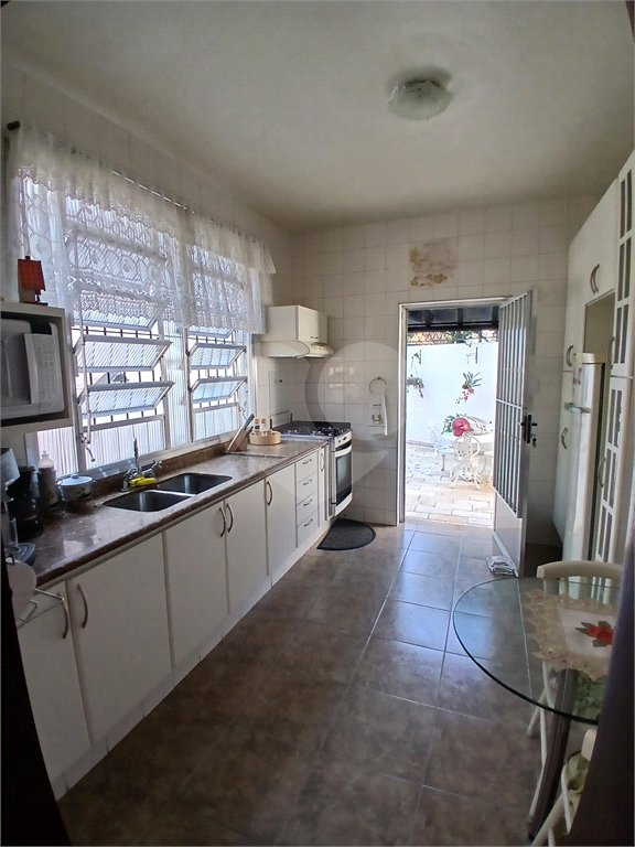 Sobrado à venda com 4 quartos, sendo 2 suítes, em Jardim Leonor, São Paulo, SP