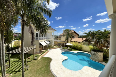 Casa à venda com 5 quartos, sendo 3 suítes,  no condomínio Village Saint Charbel, Araçoiaba da Serra - SP