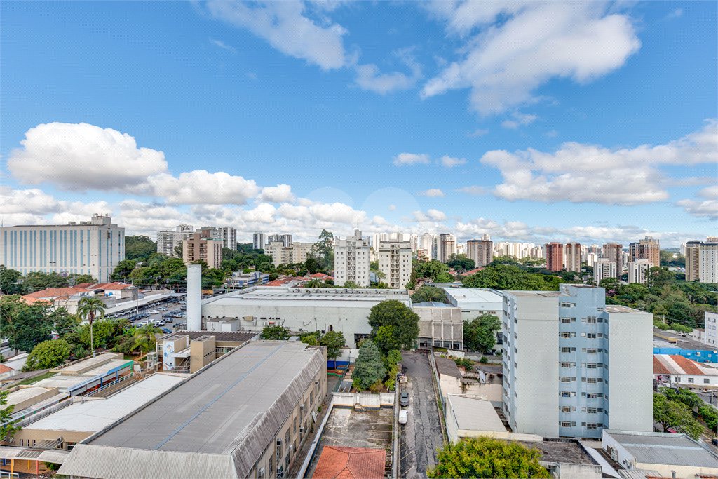 Apartamento à venda ou para alugar com 3 quartos, sendo 1 suíte,  em Alto da Boa Vista, São Paulo, SP