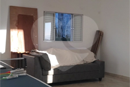 Chácara à venda com 3 quartos, sendo 1 suíte,  em Botujuru, Mogi das Cruzes, SP