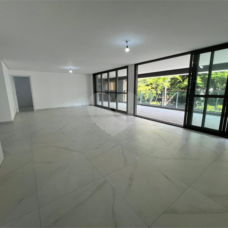 Apartamento à venda com 4 suítes em Sumaré, São Paulo, SP