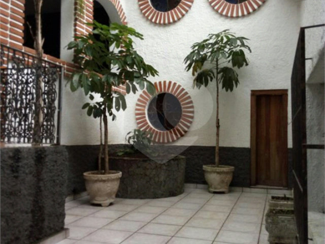 Sobrado à venda com 4 quartos em Jardim Ana Maria, Santo André, SP
