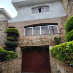 Casa à venda com 3 quartos, sendo 1 suíte, no condomínio Vila Paiva, São Paulo - SP