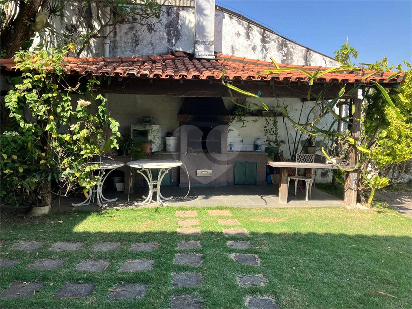 Casa à venda com 5 quartos, sendo 2 suítes,  em Vila Maria Alta, São Paulo, SP