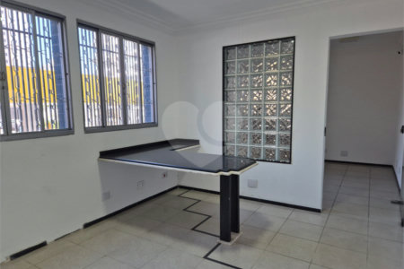 Sobrado à venda ou para alugar com 1 quarto em Saúde, São Paulo, SP