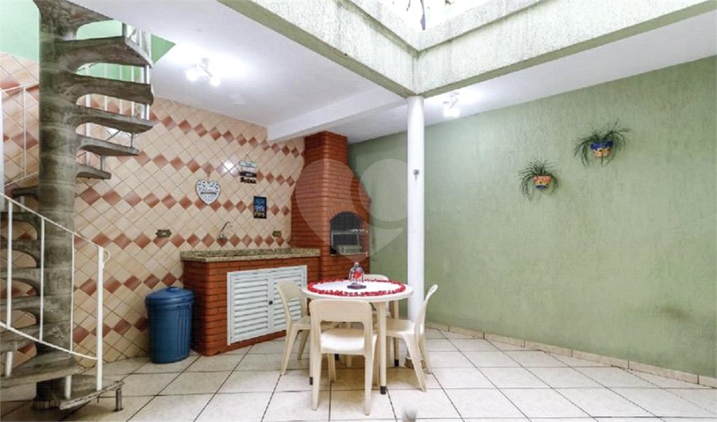 Sobrado à venda com 3 quartos, sendo 1 suíte, em Horto, São Paulo, SP