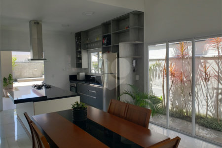 Casa à venda com 3 suítes no condomínio Residencial Veredas, Mogi das Cruzes - SP