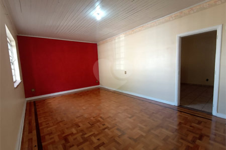 Casa à venda com 3 quartos, sendo 2 suítes,  no Centro, Itapetininga, SP